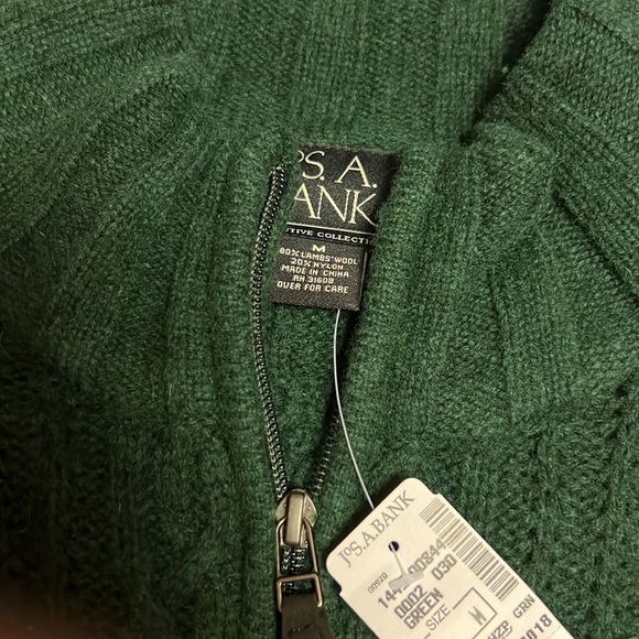 Jos A Bank Sweater - Picture 2 of 4
